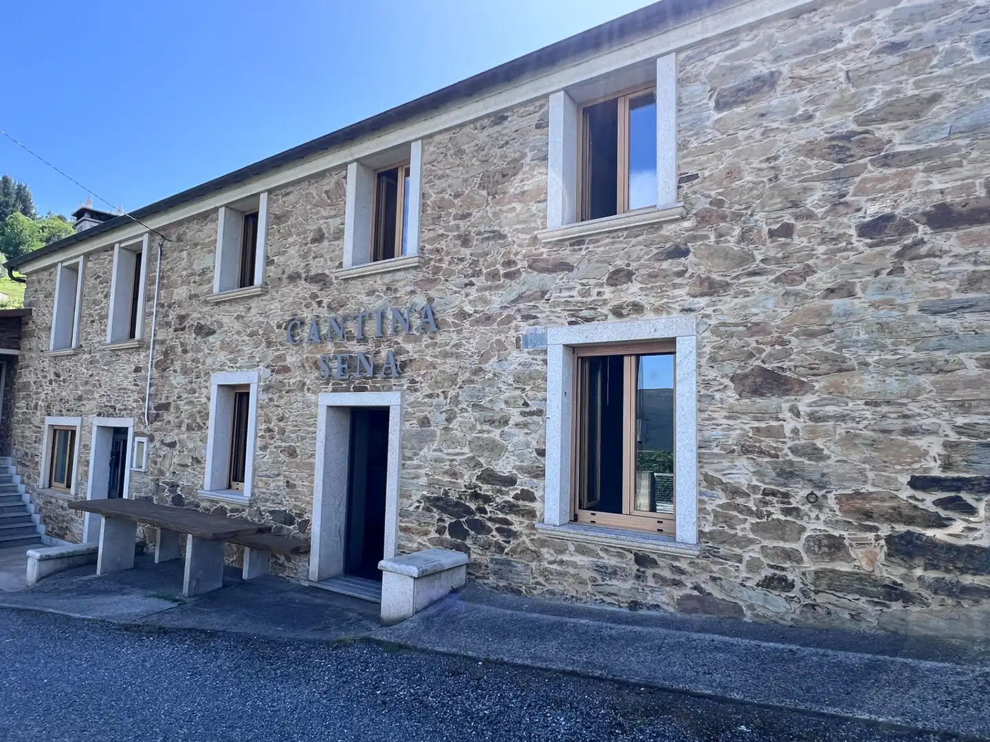 Vista exterior de Finca rústica en venda en Sena amb Calefacció, Parquet i Terrassa