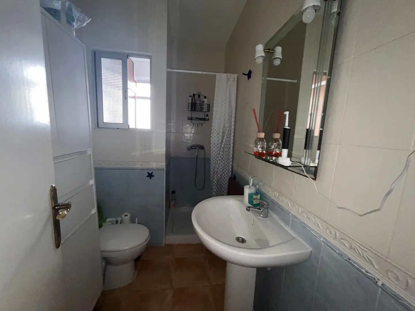 Baño de Piso en venta en Cartagena con Aire acondicionado, Calefacción y Amueblado