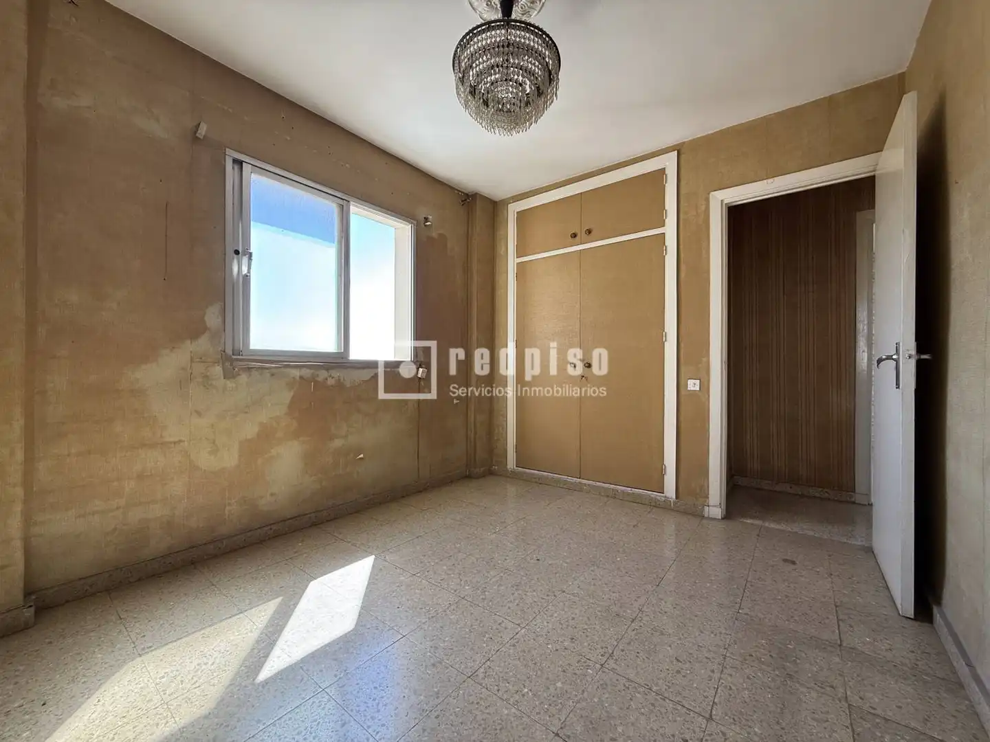 Habitación de Piso en venta en Málaga con Calefacción, Terraza y Alarma