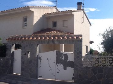 Villa mit Pool zum Verkauf in Carrer del Migjorn
