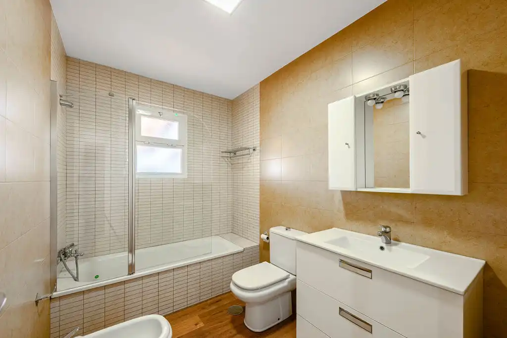 Bany de Apartament en venda en Vélez-Málaga amb Aire condicionat i Moblat
