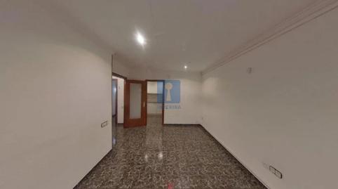 Foto 3 de Piso en venta en Felip II, La Maurina, Barcelona