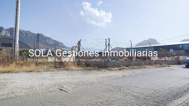 Terreno residencial en Venta en Calle Málaga en Jódar