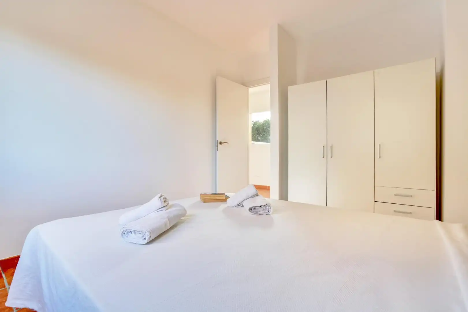 Bedroom of Apartments for sale in La Oliva