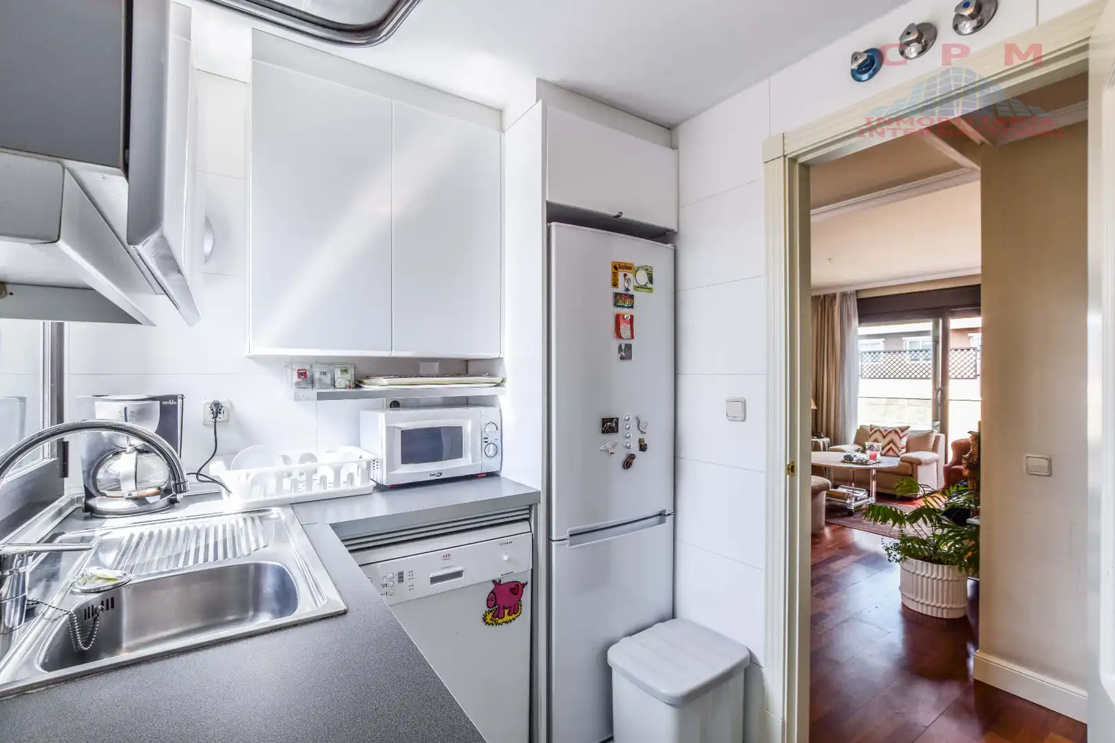 Cuina de Àtic de lloguer en Madrid amb Aire condicionat, Calefacció i Parquet