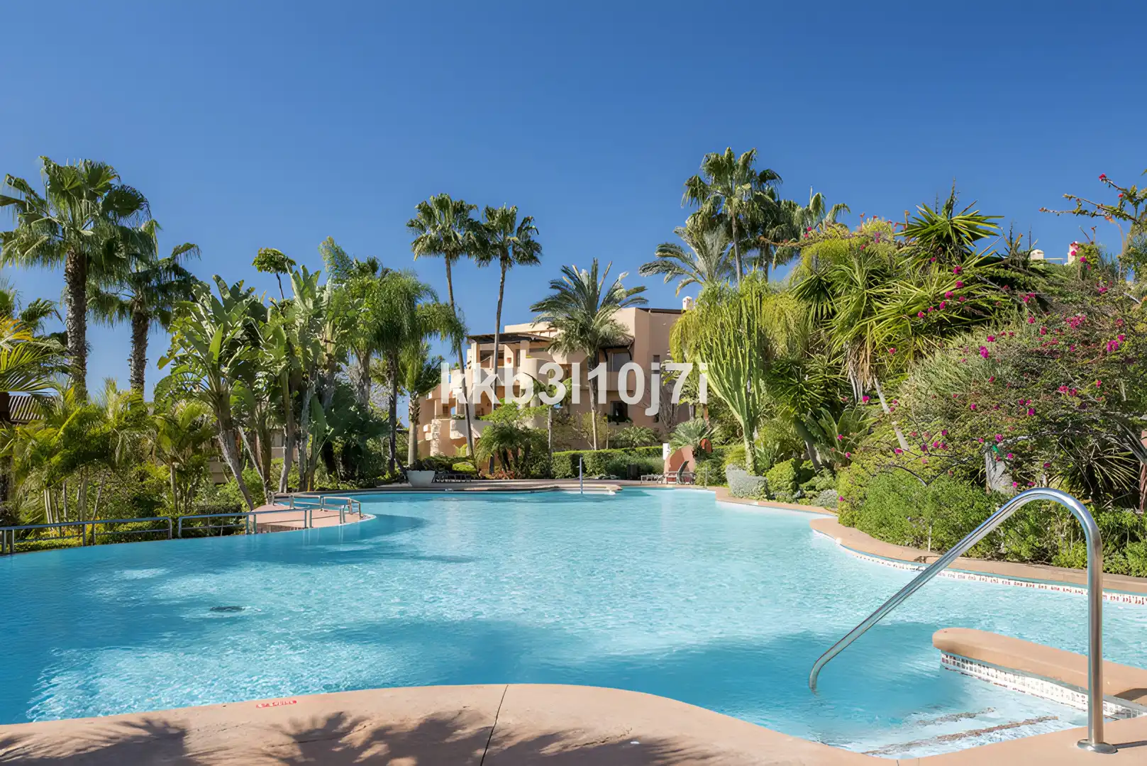 Habitatge amb piscina en venda a Milla de Oro, imagen 30