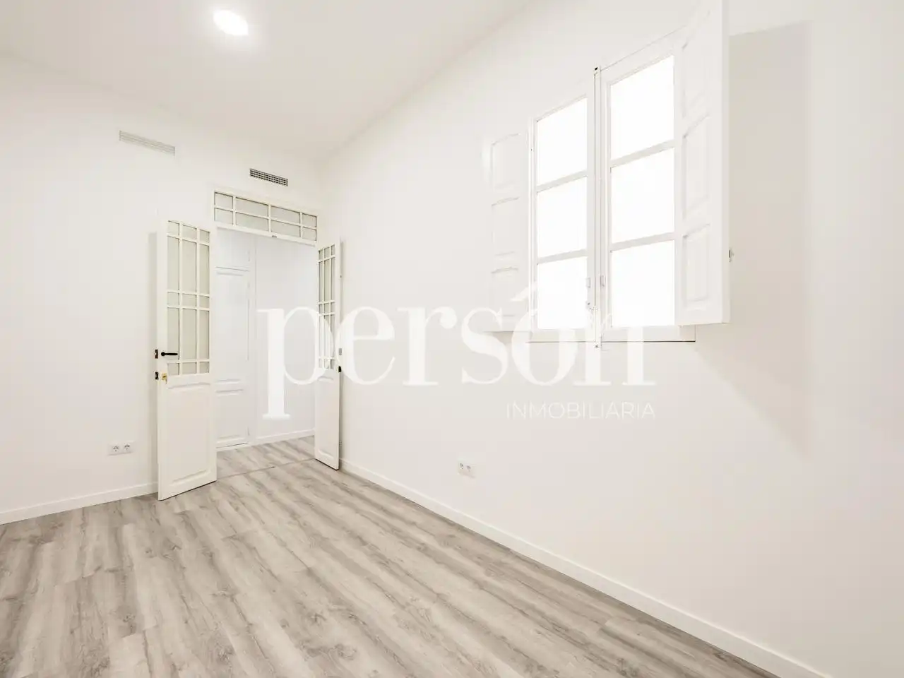 Habitación de Piso de alquiler en Valencia con Aire acondicionado, Calefacción y Amueblado