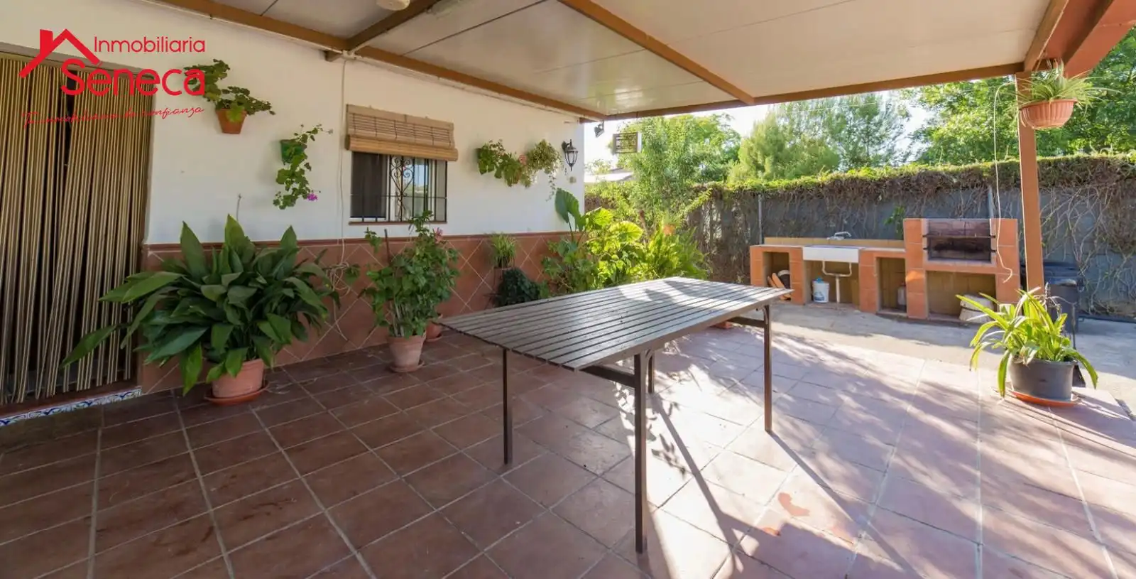 Jardí de Casa o xalet en venda en Córdoba amb Aire condicionat, Terrassa i Traster