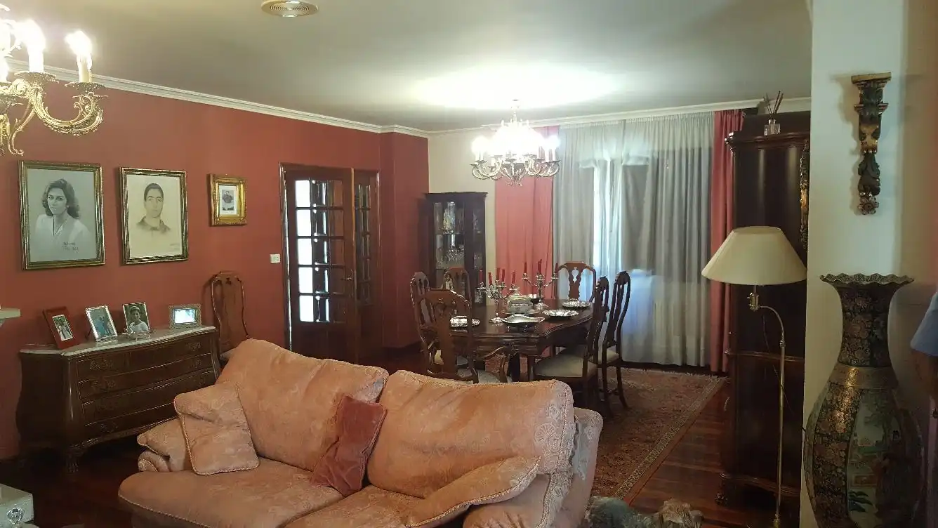 Comedor de Casa o chalet en venta en Nigrán con Jardín privado, Piscina y Balcón