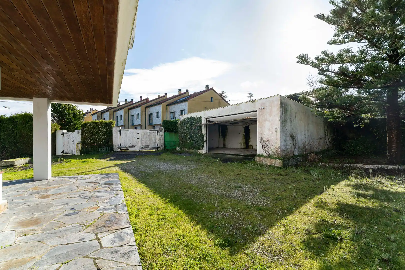 Vista exterior de Casa o chalet en venta en A Coruña Capital  con Calefacción, Jardín privado y Terraza