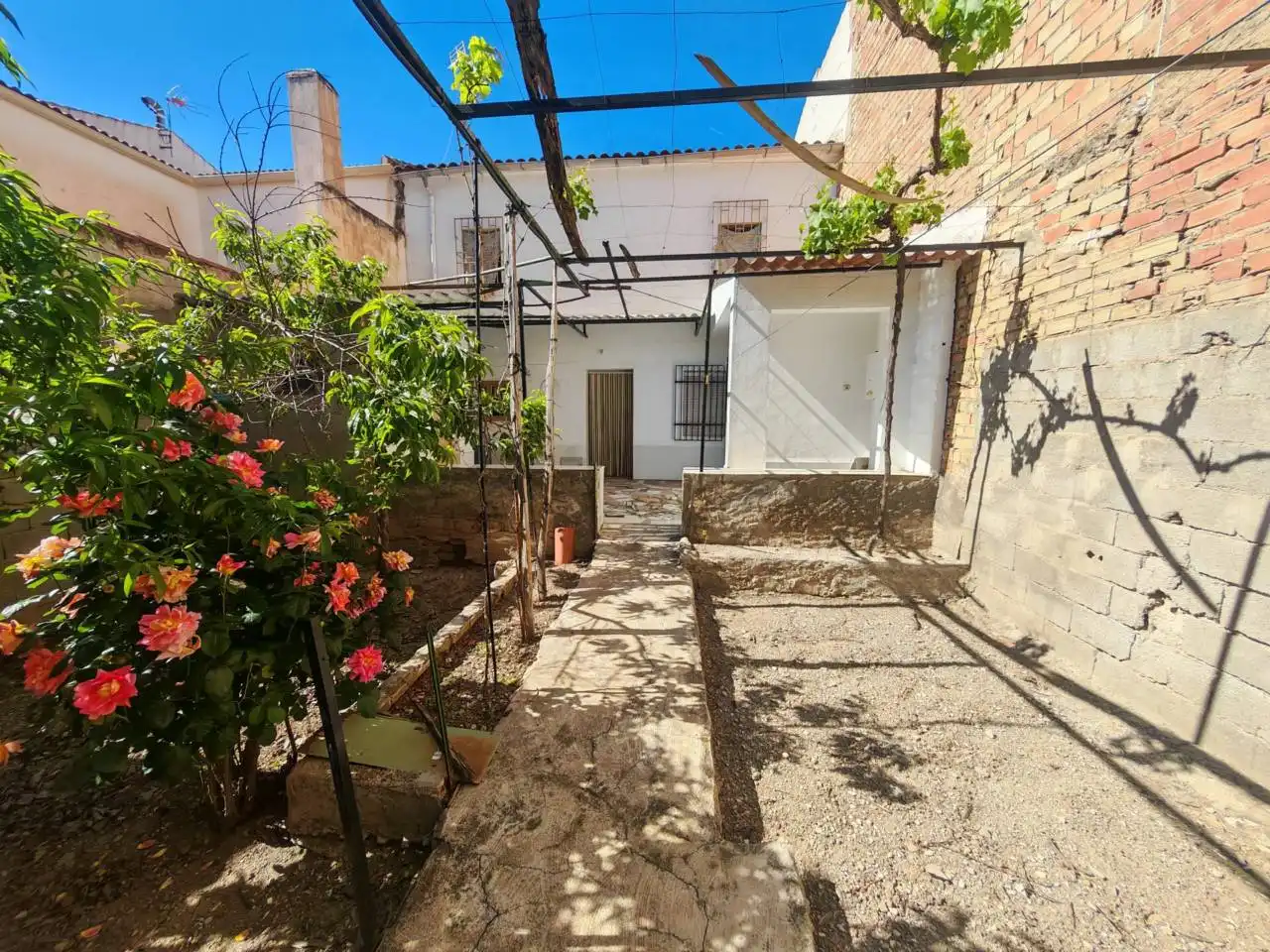 Casa amb jardí en venda a Huétor Tájar