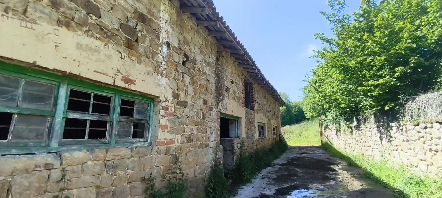 Casa amb jardí en venda a Cabezón de la Sal - Las Tueras, imagen 3