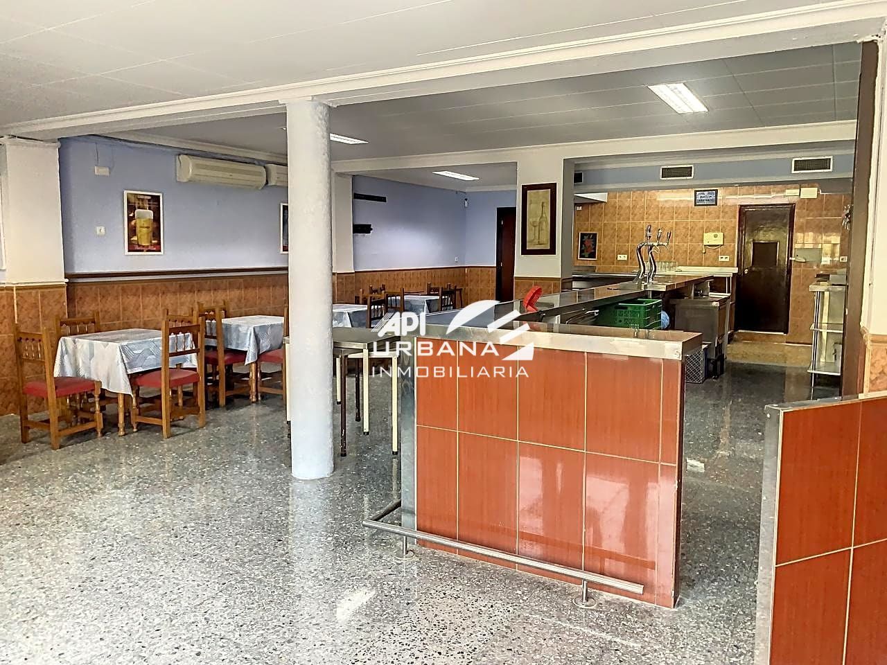 Local en venda en Lucena amb Aire condicionat
