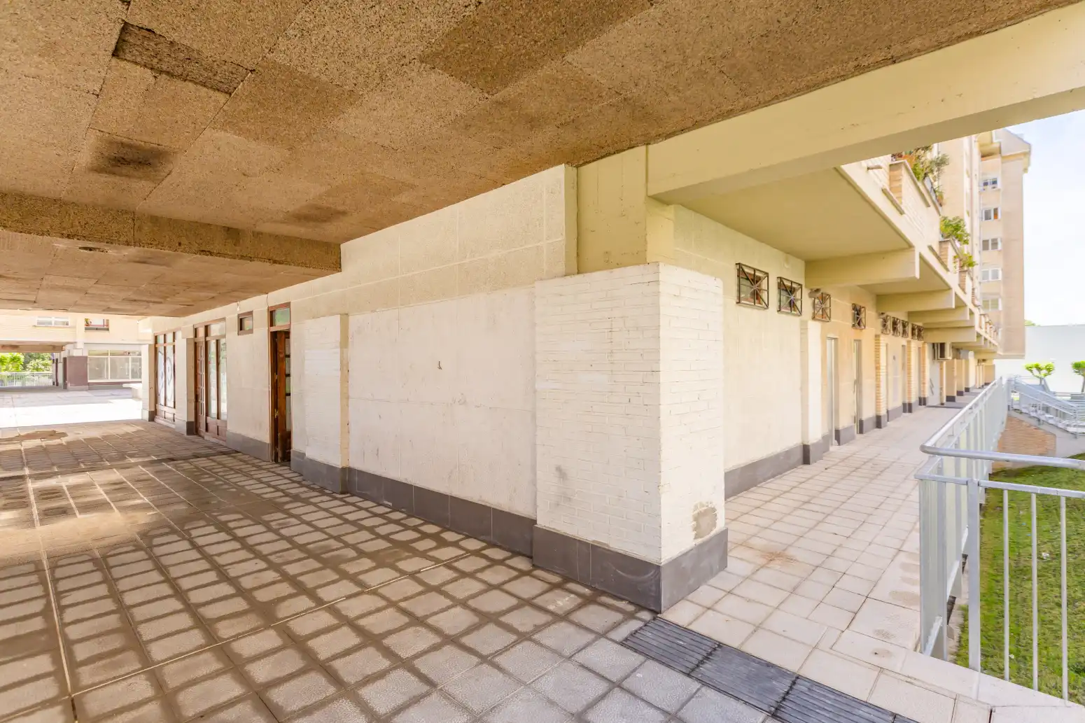 Exterior view of Commercial properties for sale in Zizur Mayor / Zizur Nagusia