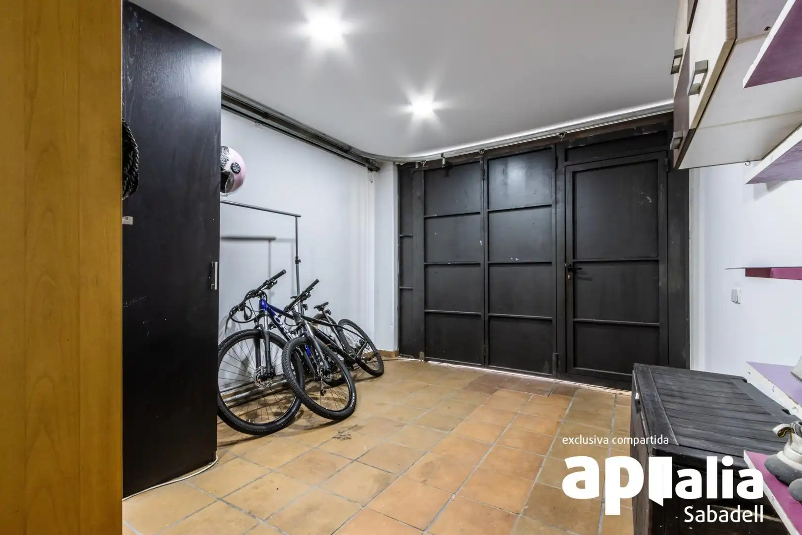Houses for sale in Sabadell  with Air Conditioner, Heating and Parquet flooring