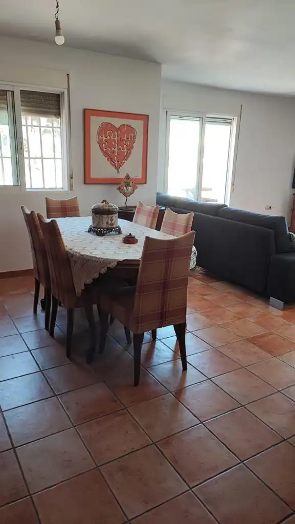 Comedor de Casa o chalet en venta en Oliva con Jardín privado, Terraza y Amueblado