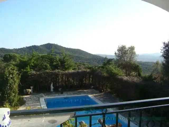 House with pool for sale in Urbanitzacions del Nord, imagen 4