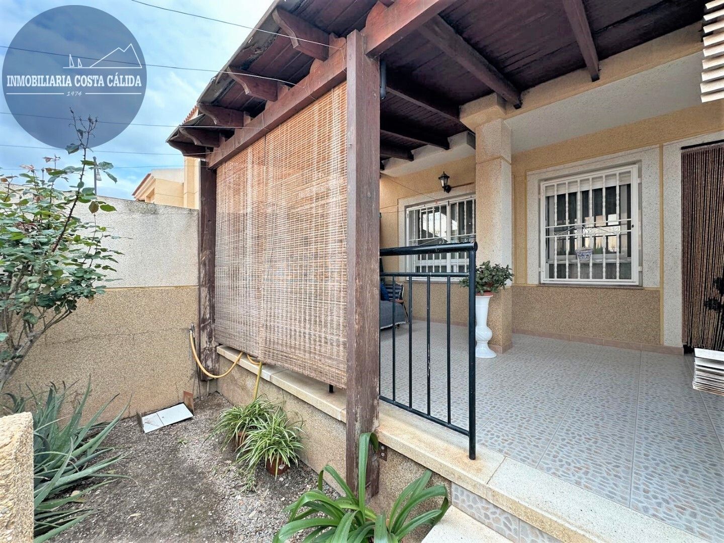 Vista exterior de Dúplex en venta en Águilas con Aire acondicionado, Calefacción y Jardín privado