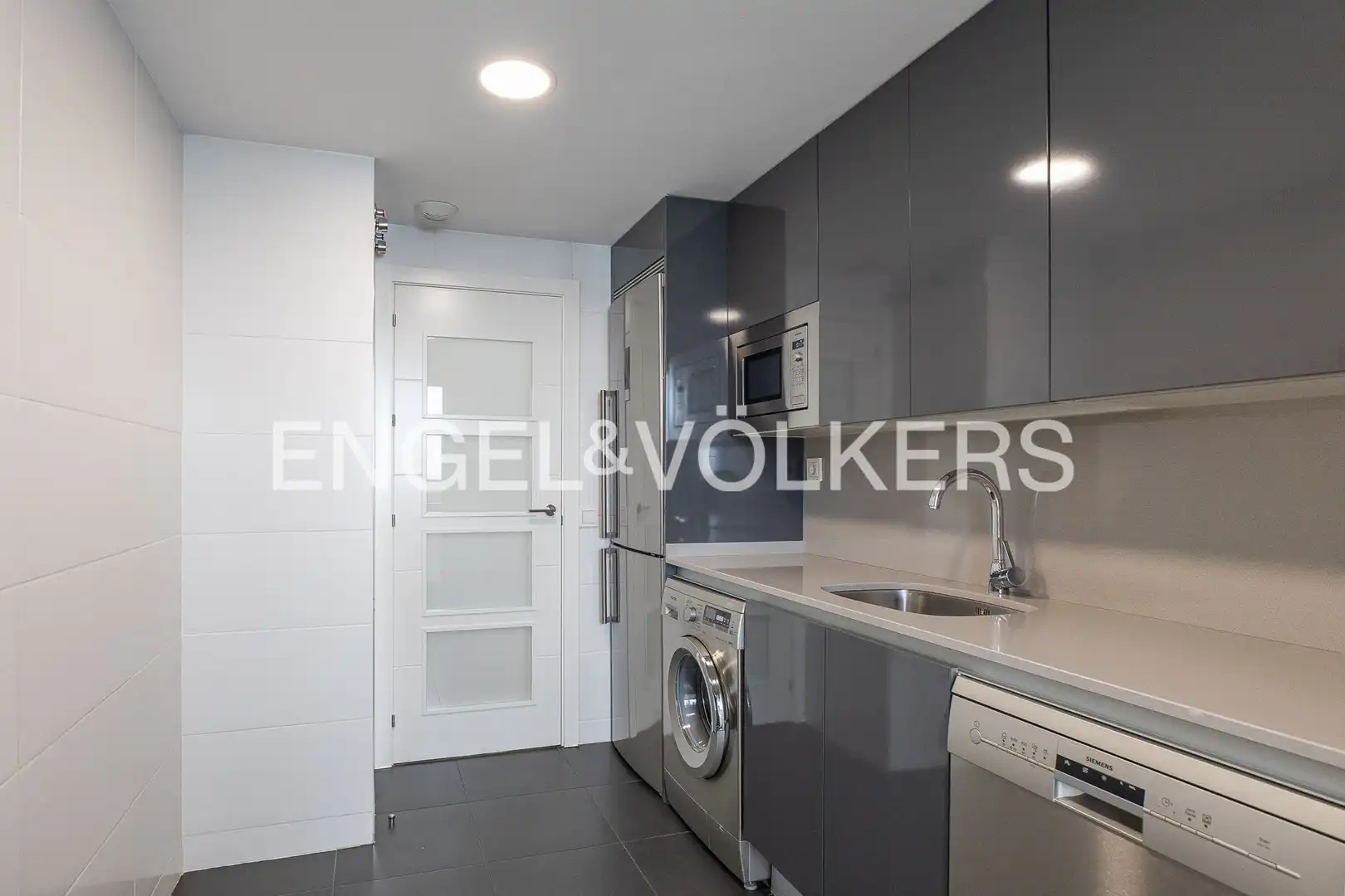 Kitchen of Flat for rent in Hortaleza