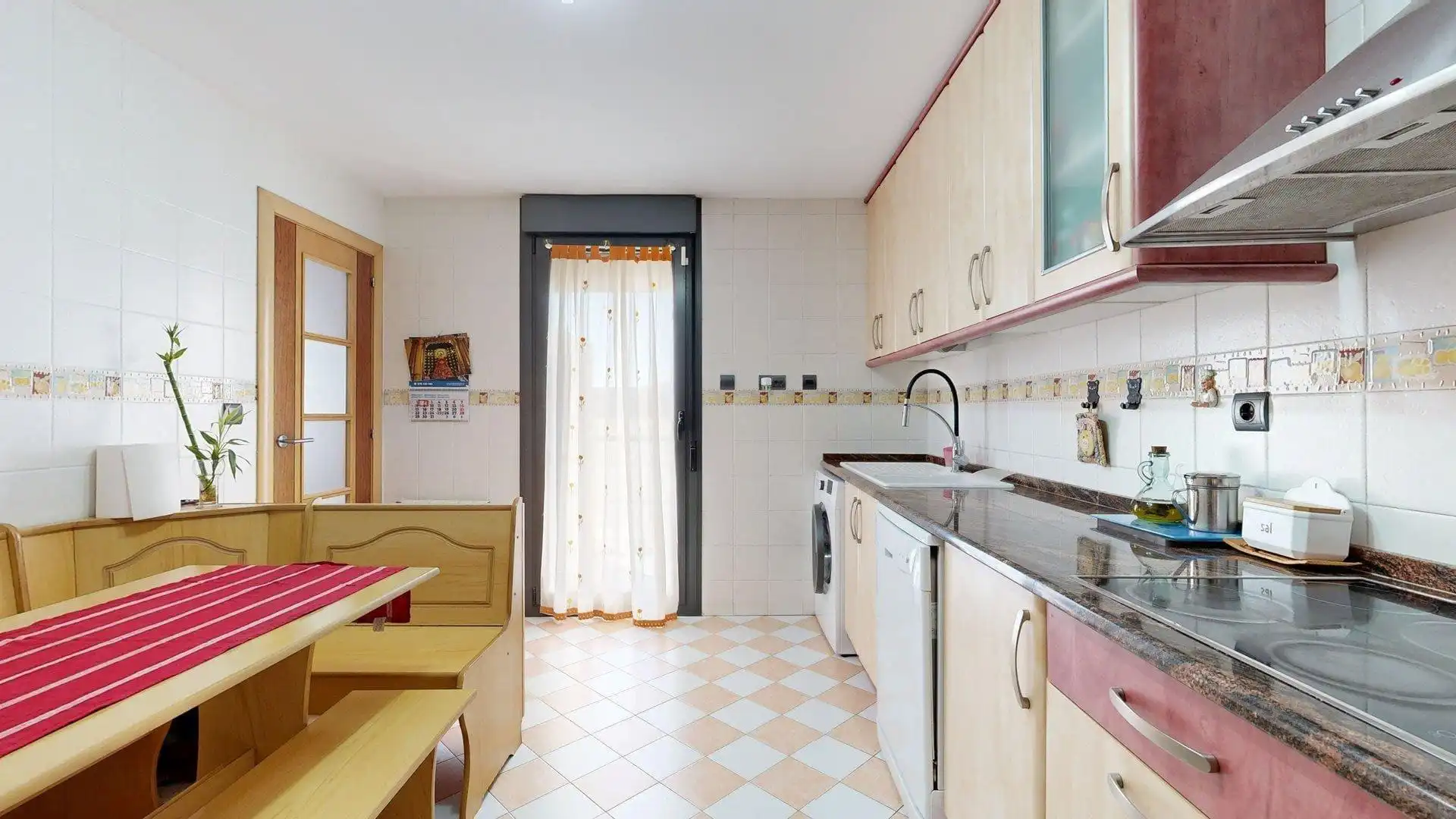 Küche von Haus oder Chalet zum Verkauf in Nuez de Ebro mit Klimaanlage, Heizung und Privatgarten