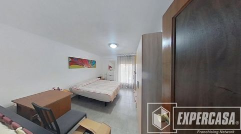 Foto 3 de Piso en venta en Zona Cantereria, Burjassot