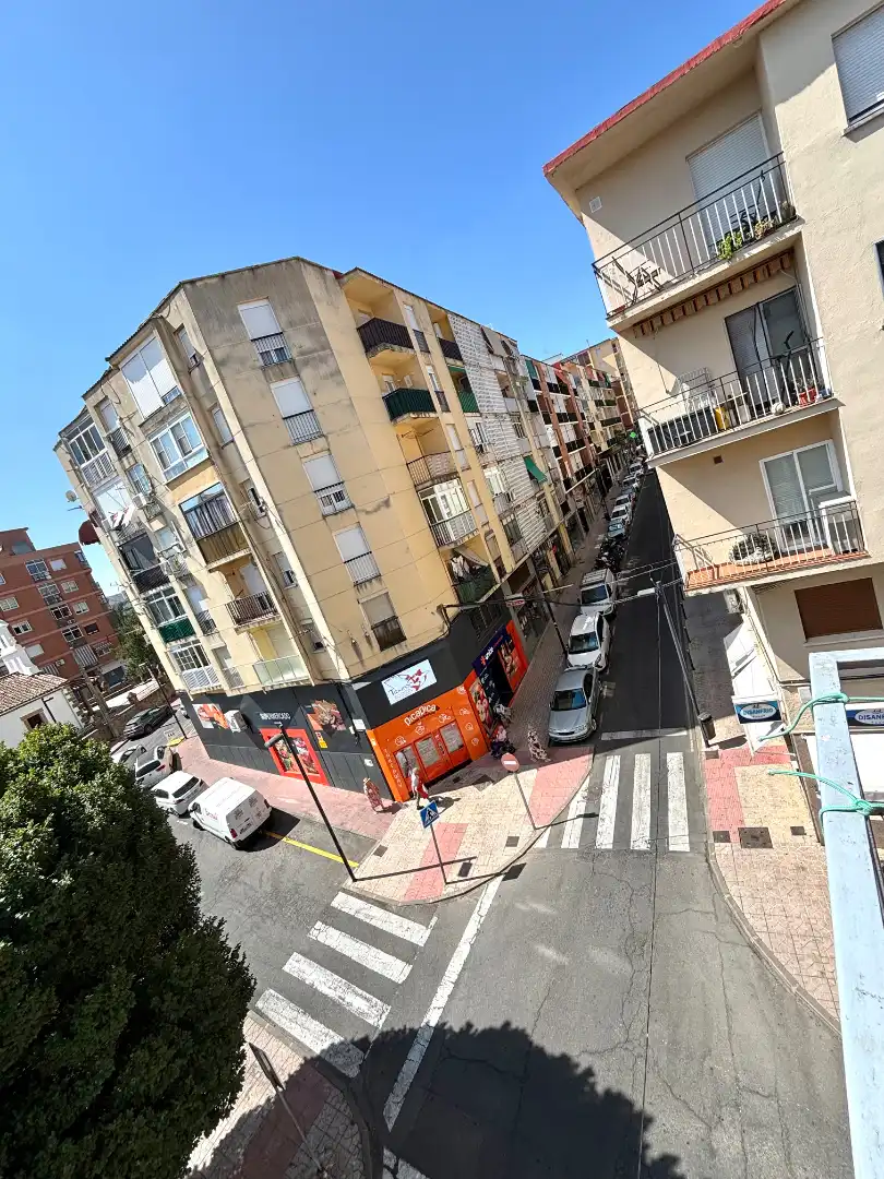 Vista exterior de Pis de lloguer en Plasencia amb Moblat, Forn i Rentadora