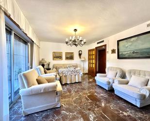 Living room of Flat to rent in  Sevilla Capital  with Air Conditioner, Heating and Parquet flooring