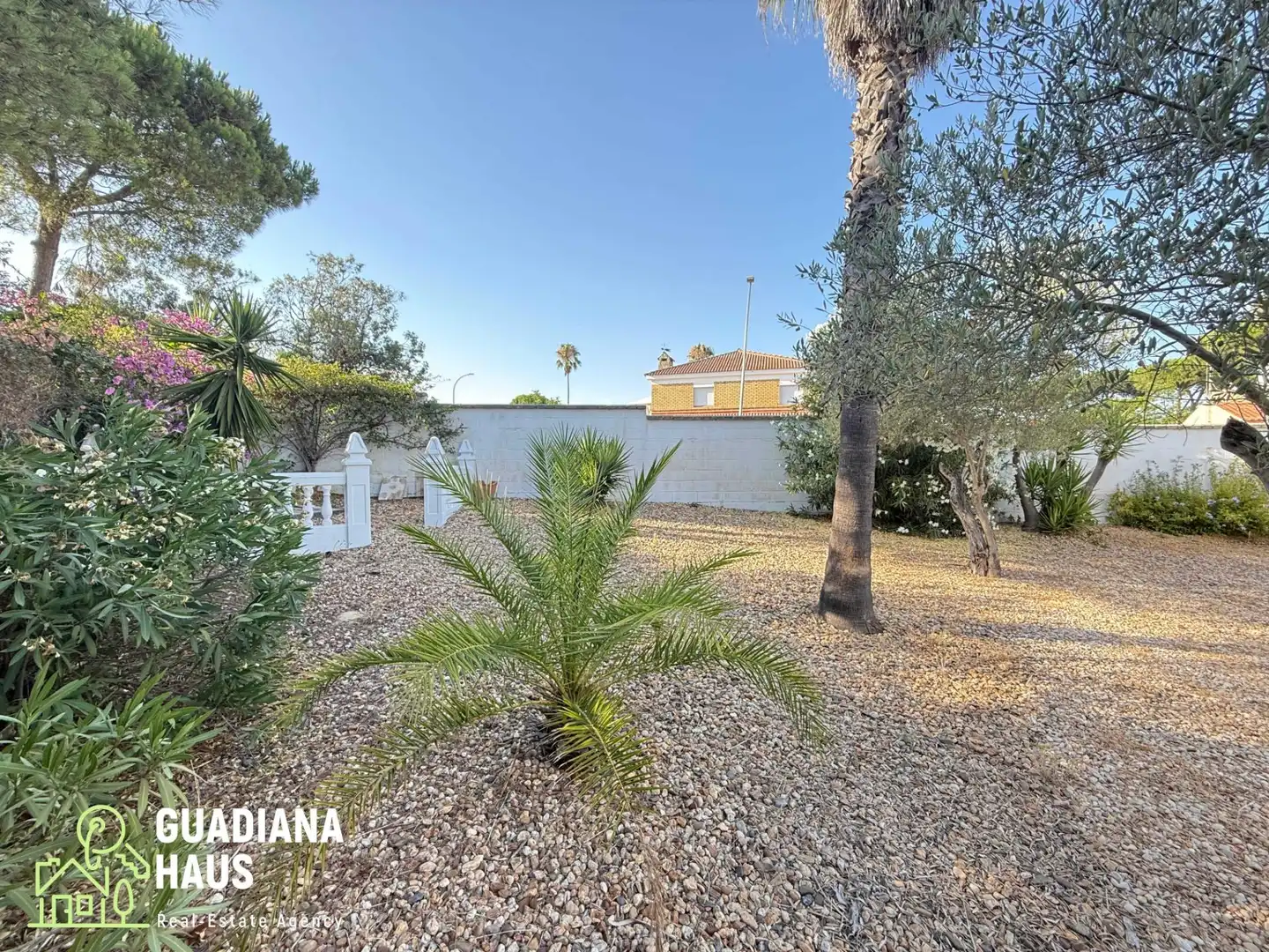 Exterior view of Houses for sale in Isla Cristina  with Air Conditioner, Heating and Private garden