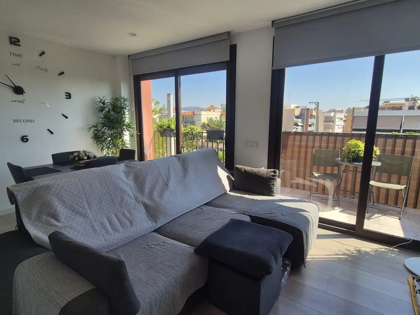Sala d'estar de Àtic en venda en Cubelles amb Aire condicionat i Terrassa
