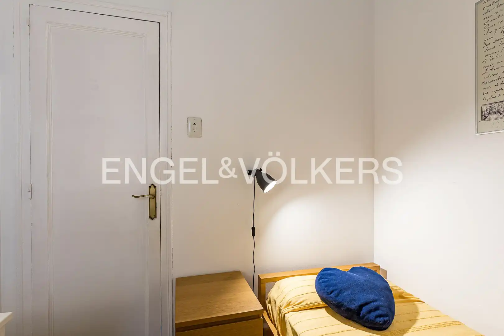 Bedroom of Flat for sale in Barcelona  with Heating and Parquet flooring