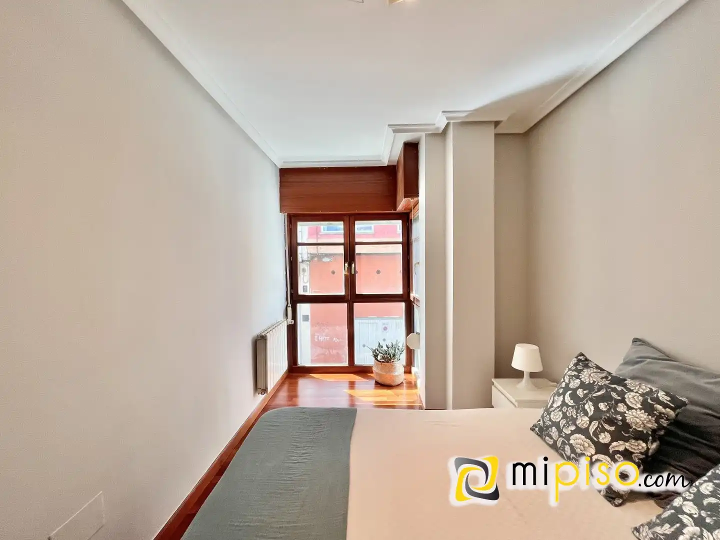 Habitación de Piso en venta en Santoña con Calefacción