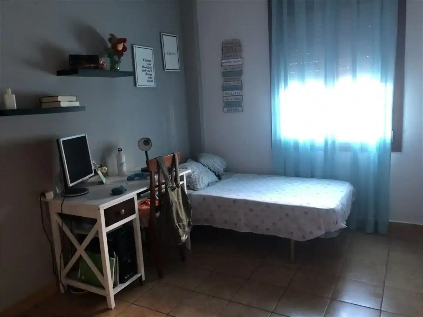 Dormitori de Casa adosada en venda en Gibraleón amb Aire condicionat i Moblat