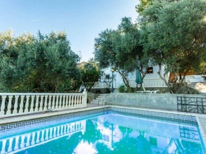 Piscina de Casa o xalet en venda en Chiva amb Aire condicionat, Terrassa i Piscina