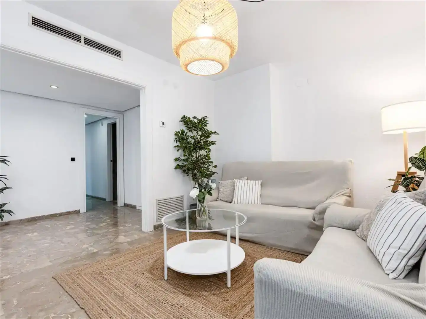 Wohnzimmer von Wohnung zur Miete in Alicante / Alacant mit Klimaanlage und Balkon