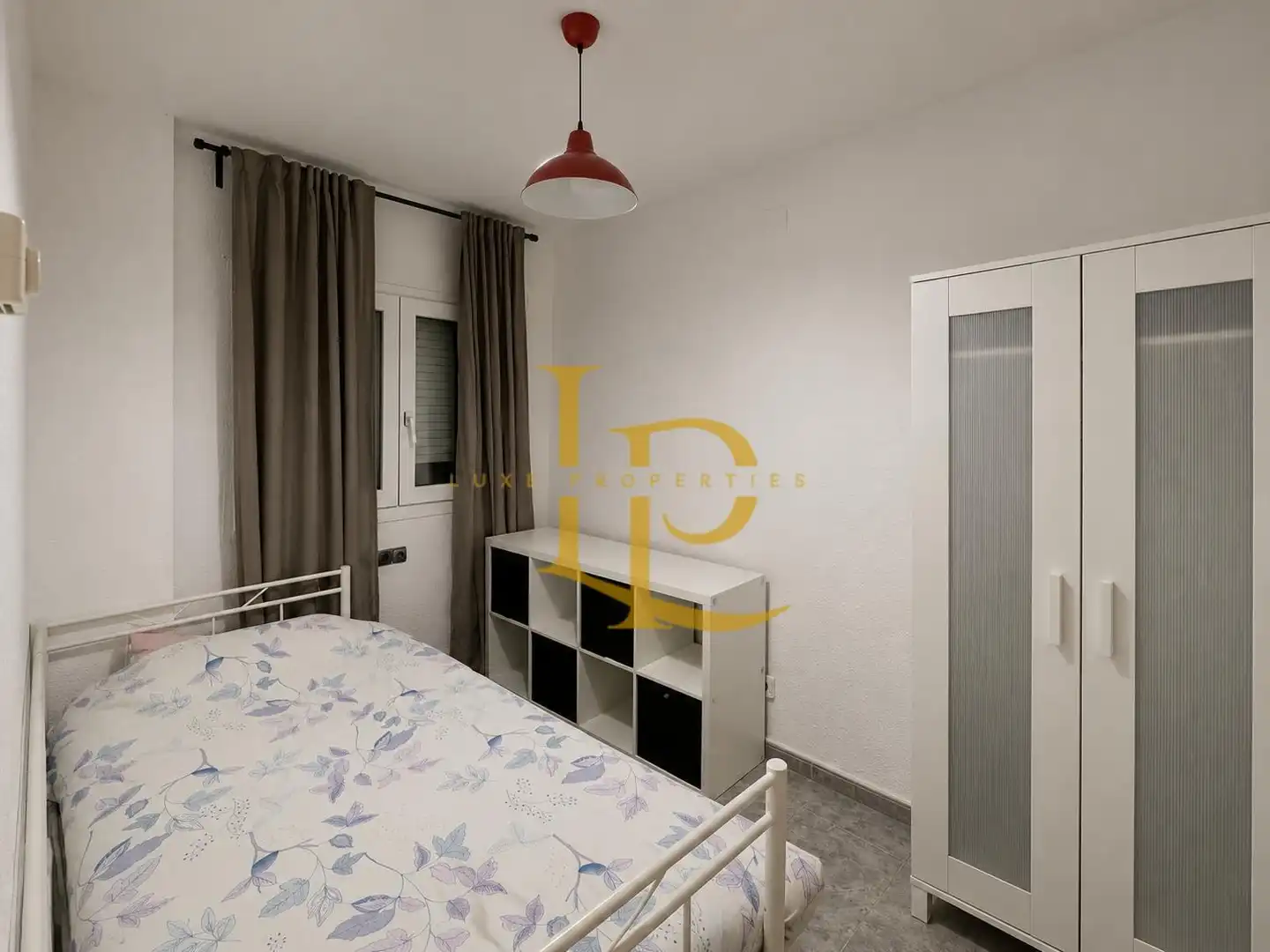 Schlafzimmer von Wohnung zum Verkauf in Rubí mit Klimaanlage, Heizung und Möbliert