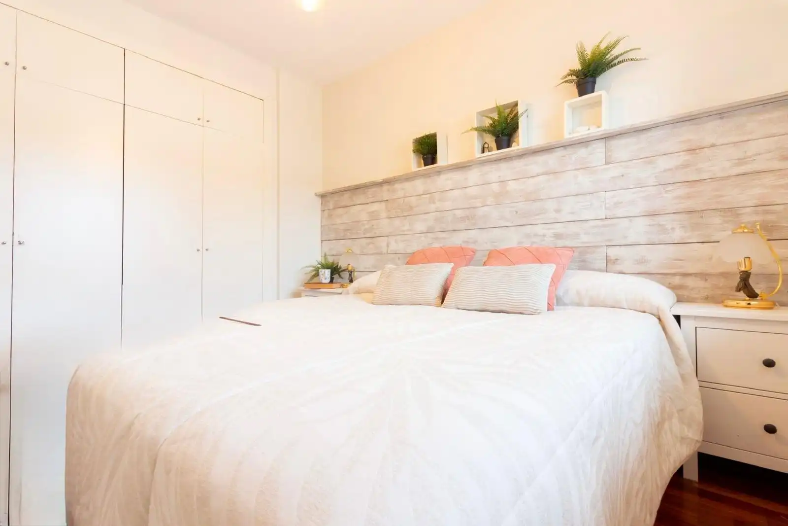 Habitación de Casa o chalet en venta en Castelldefels con Aire acondicionado, Calefacción y Jardín privado