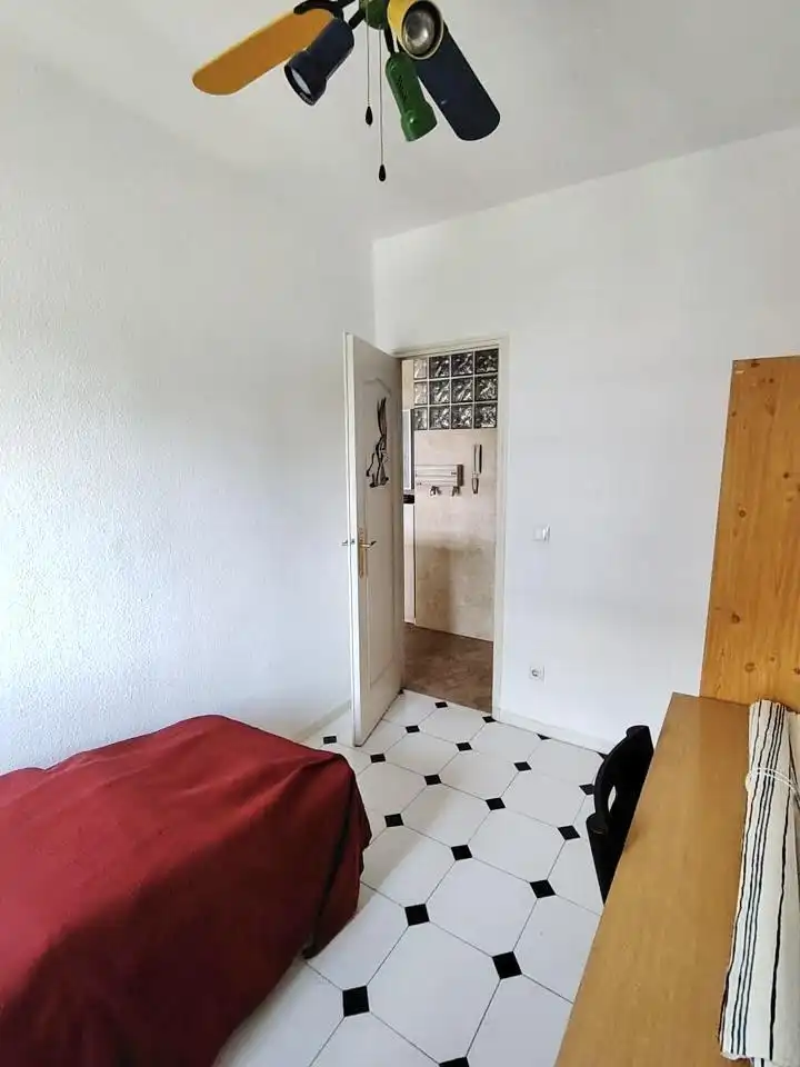 Bedroom of Flat for sale in Madrid  with Air Conditioner, Heating and Parquet flooring