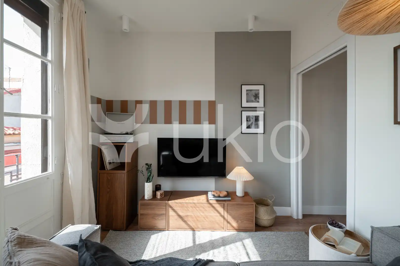 Sala de estar de Apartamento de alquiler en Madrid con Aire acondicionado, Calefacción y Amueblado