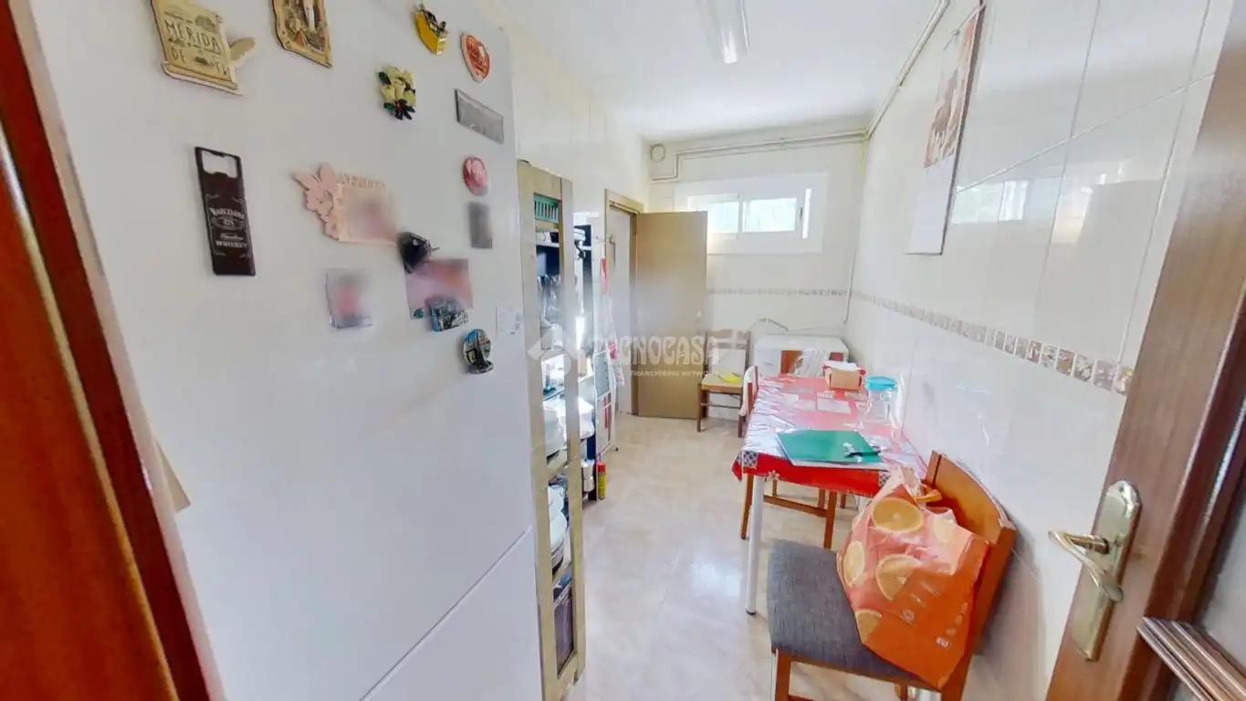 Cuina de Pis en venda en Sabadell amb Aire condicionat i Balcó