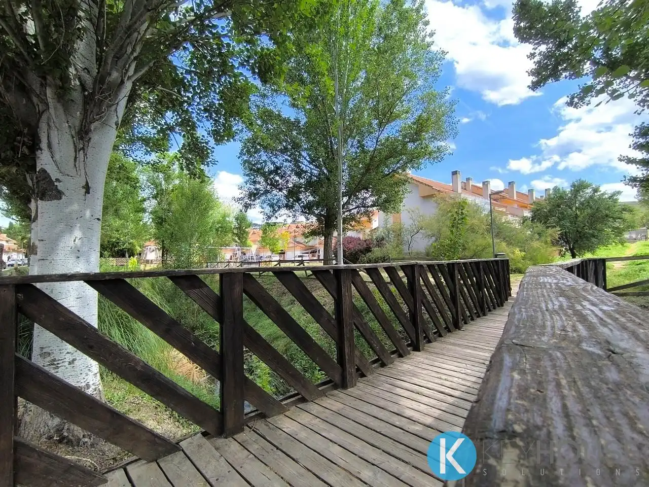 Vista exterior de Casa adosada en venta en Villalbilla con Aire acondicionado, Calefacción y Jardín privado