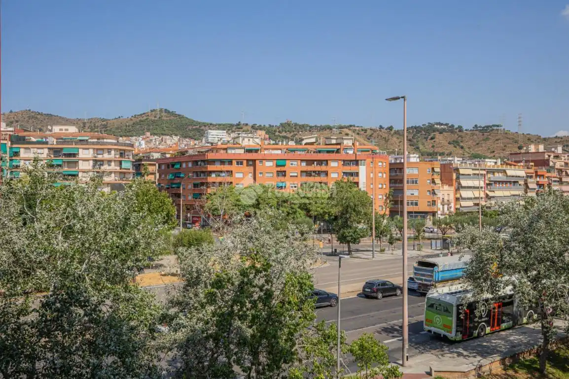 Flat for sale in Sant Andreu, imagen 3