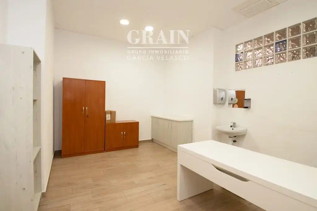 Local comercial en venda a El Pilar, imagen 4