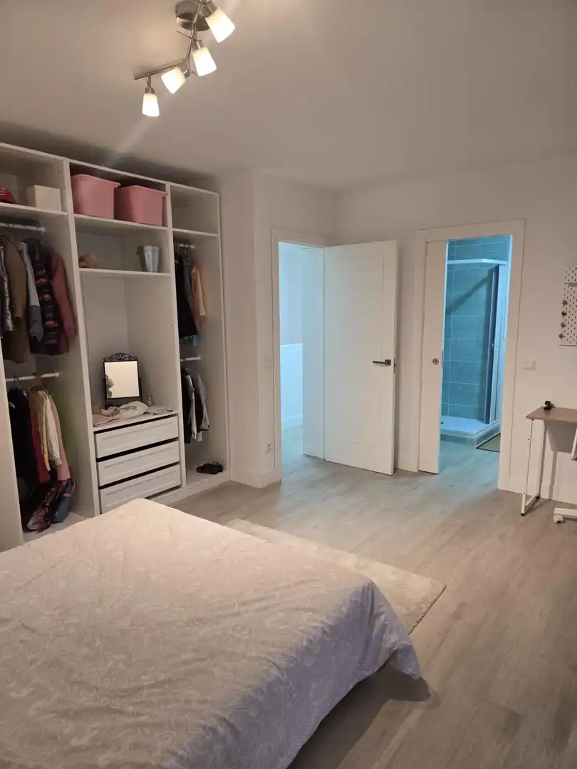 Dormitori de Casa o xalet en venda en Villalbilla amb Aire condicionat, Calefacció i Jardí privat