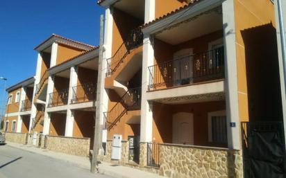 Vista exterior de Àtic en venda en Orihuela amb Piscina