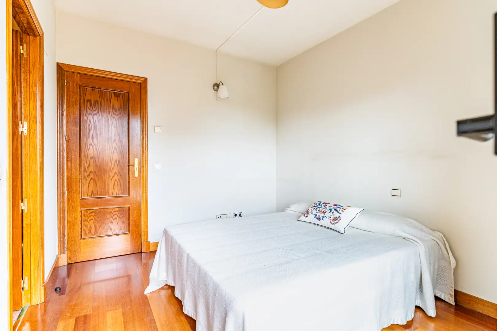 Habitación de Ático en venta en Majadahonda con Aire acondicionado, Calefacción y Jardín privado