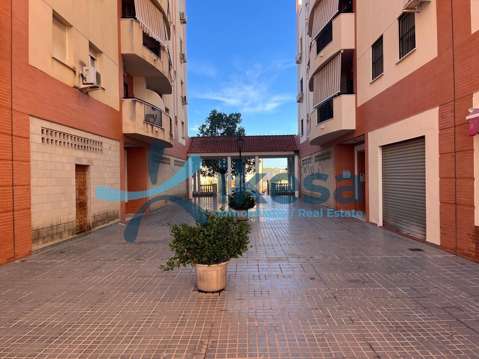Flat for sale in Salesianos