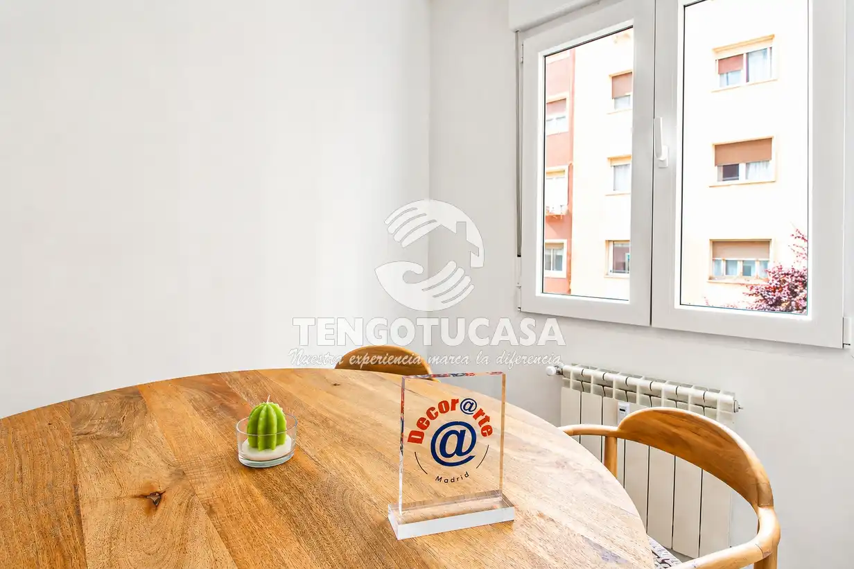 Schlafzimmer von Wohnung zum Verkauf in Madrid mit Klimaanlage, Möbliert und Ofen