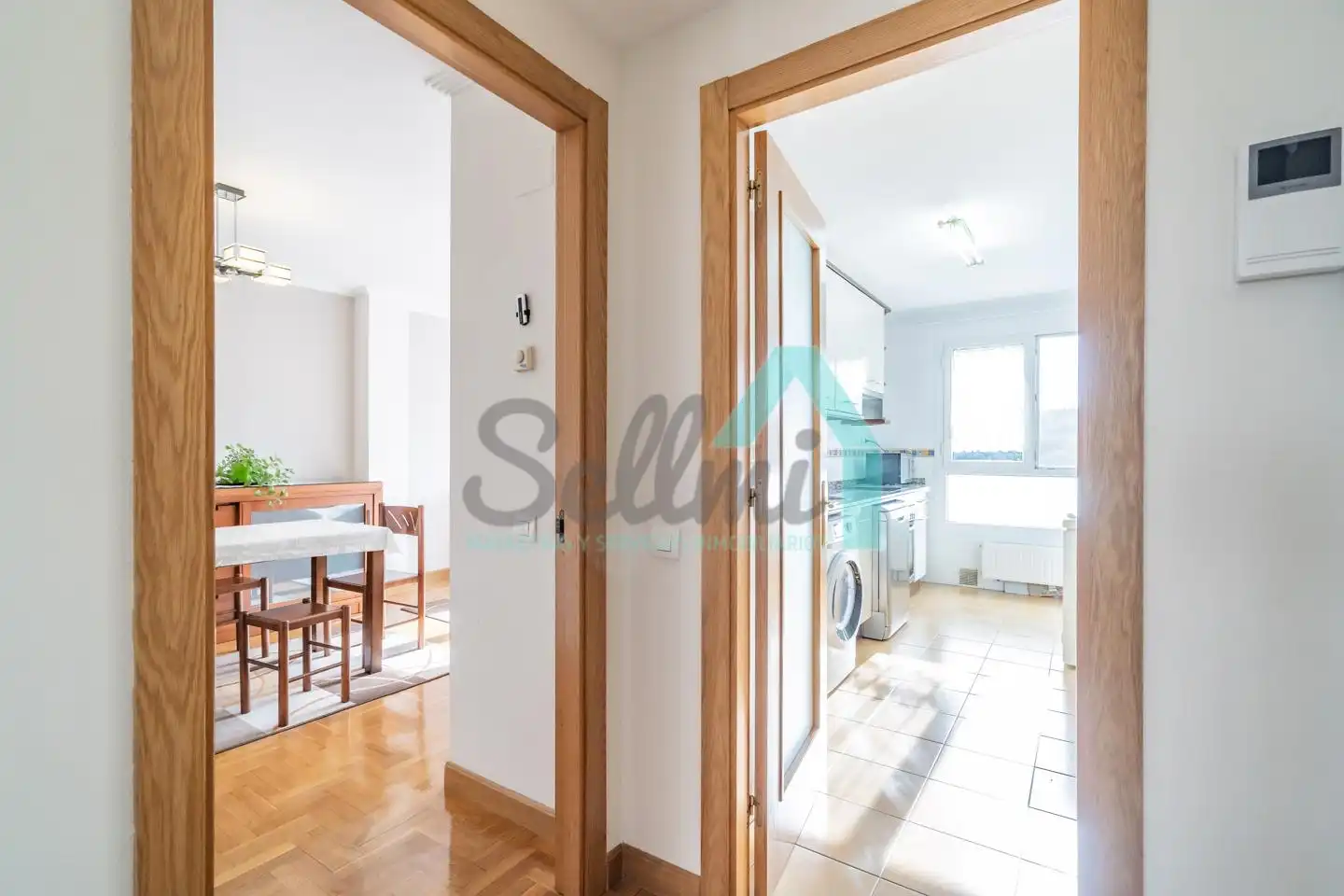 Flat for rent in Oviedo   with Heating, Parquet flooring and Furnished