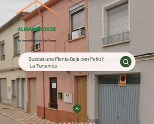 Vista exterior de Planta baixa en venda en Almansa