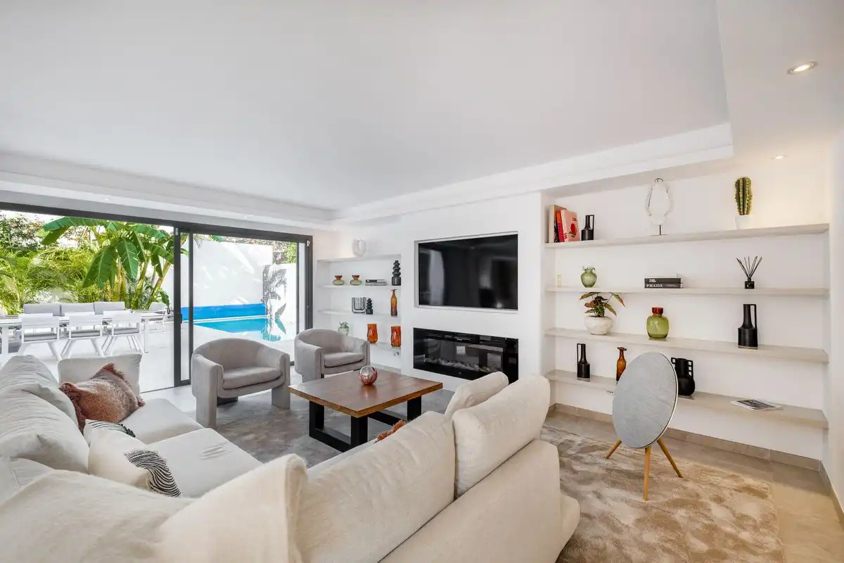 Sala de estar de Casa o chalet en venta en Marbella con Aire acondicionado, Jardín privado y Terraza